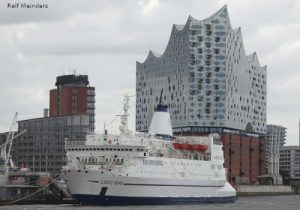 Logos Hope (132m)